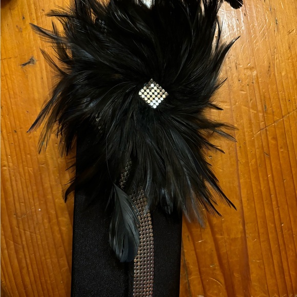 Frank Lyman Belt and Clutch - Picture 4 of 5